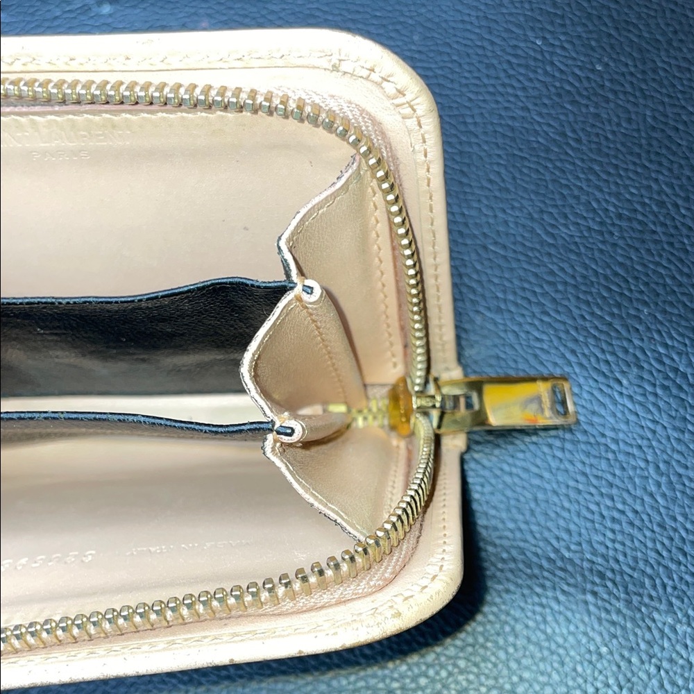 Saint Laurent Light Beige Leather Wallet with dusty bag bundle - Picture 3 of 7